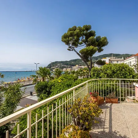 Apartment Seahouse